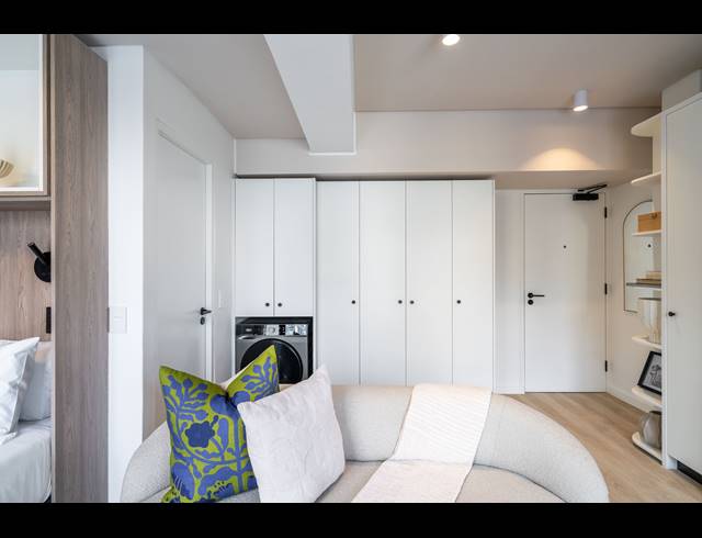 0.5 BEDROOM APARTMENT FOR SALE IN CAPE TOWN CITY CENTRE